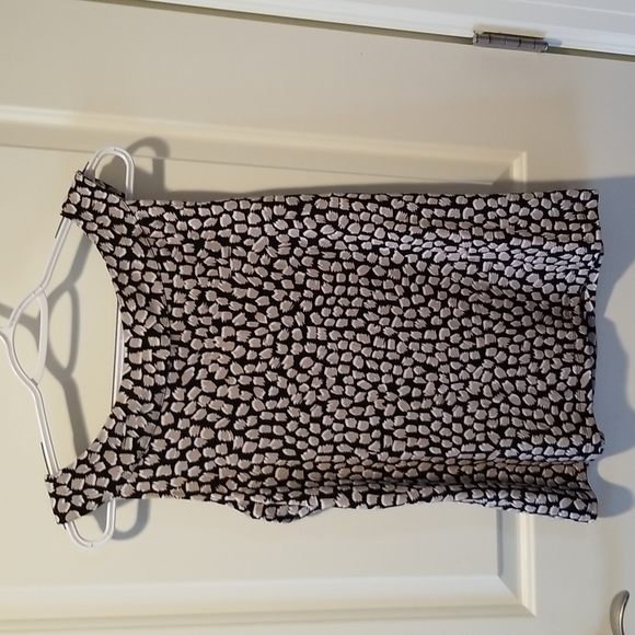 NWT size M Calvin Klein sleeveless print top - Picture 4 of 7
